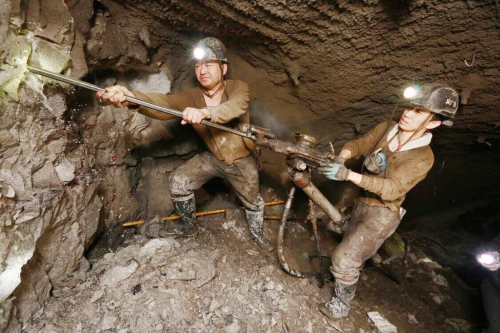 05 煤矿生产开拓先行