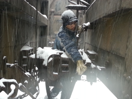 铁路运输部战严寒保流通 杨梅 摄